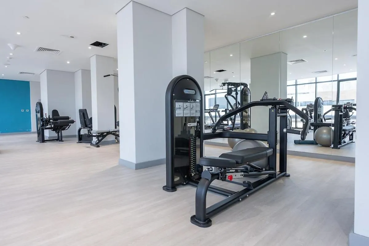 Elegant Studio Room Near Business Bay Modern Comfort With Balcony Views Dubai 0*,  United Arab Emirates